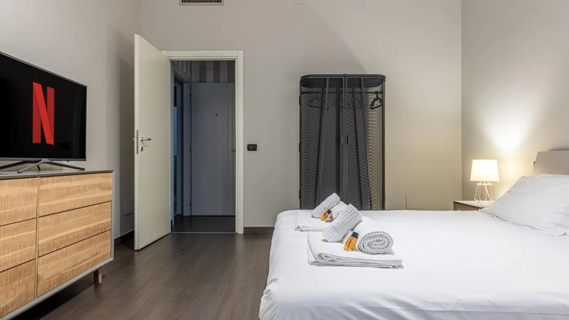 Sant' Ambrogio Flat Apartment Milan 0*,  Italy