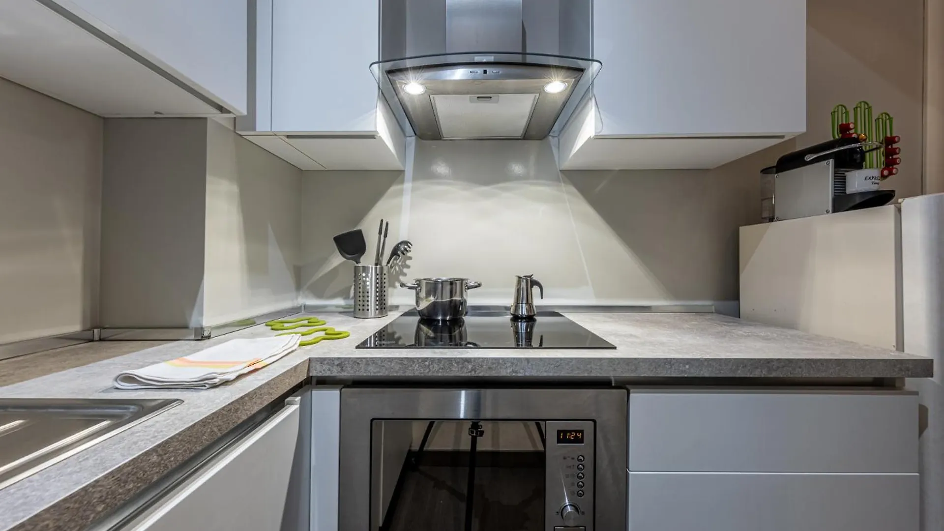 Sant' Ambrogio Flat Apartment Milan
