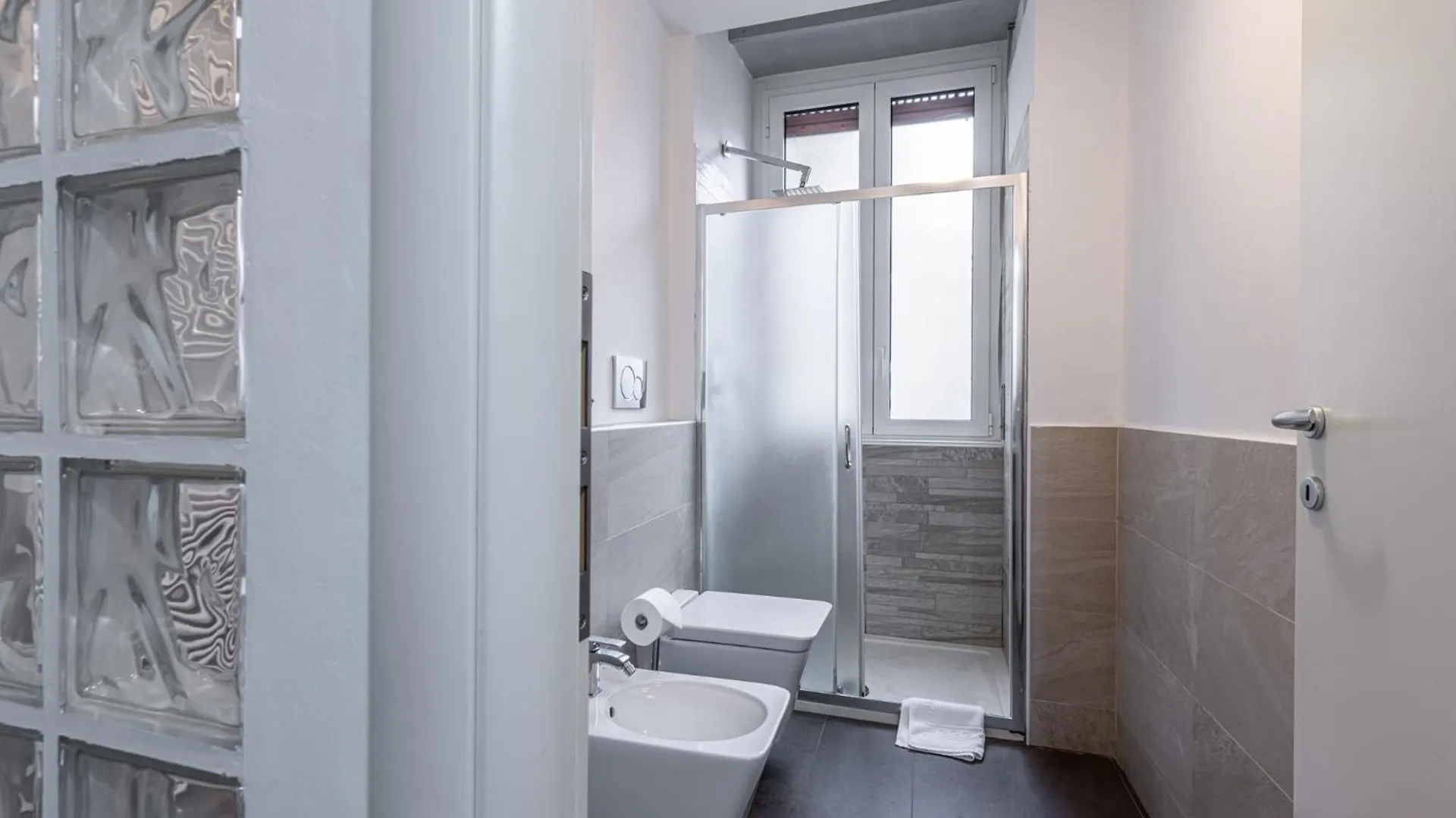 Sant' Ambrogio Flat Apartment Milan