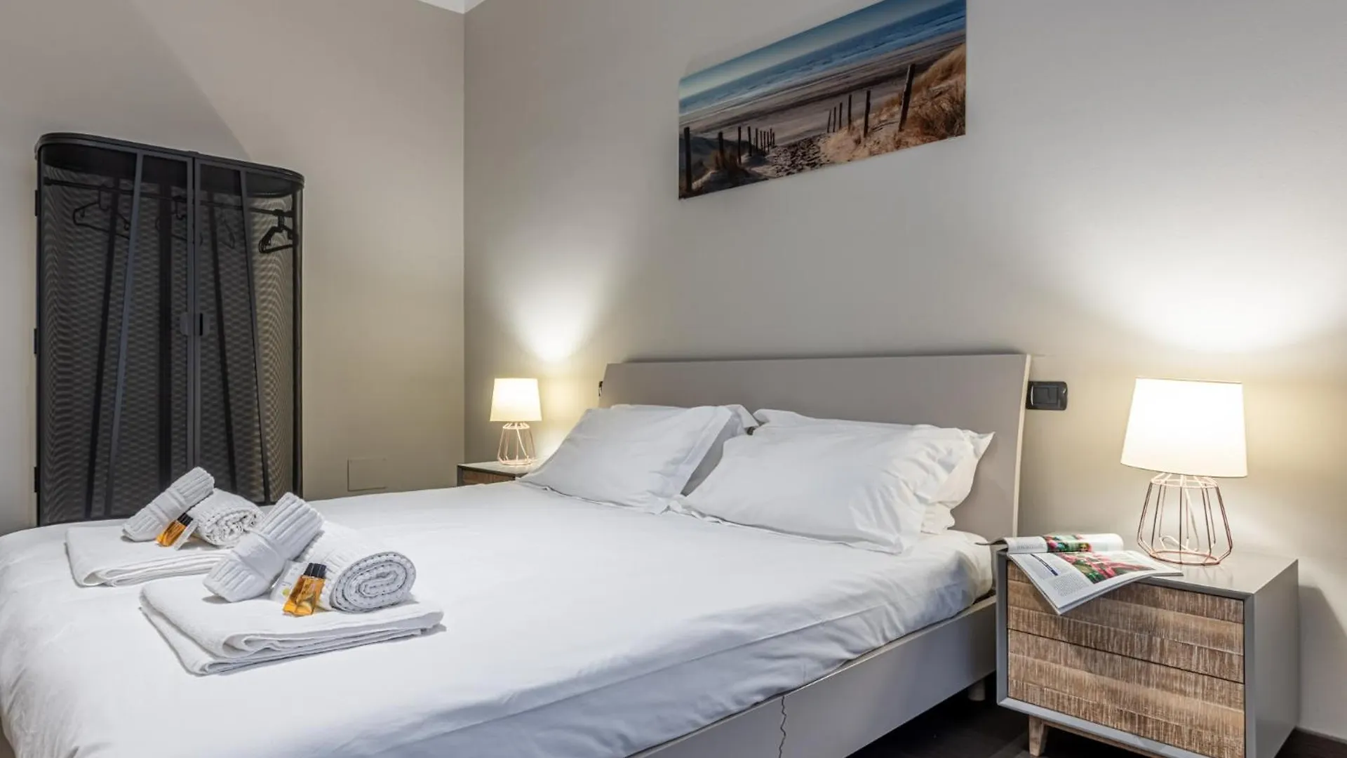 Sant' Ambrogio Flat Apartment Milan